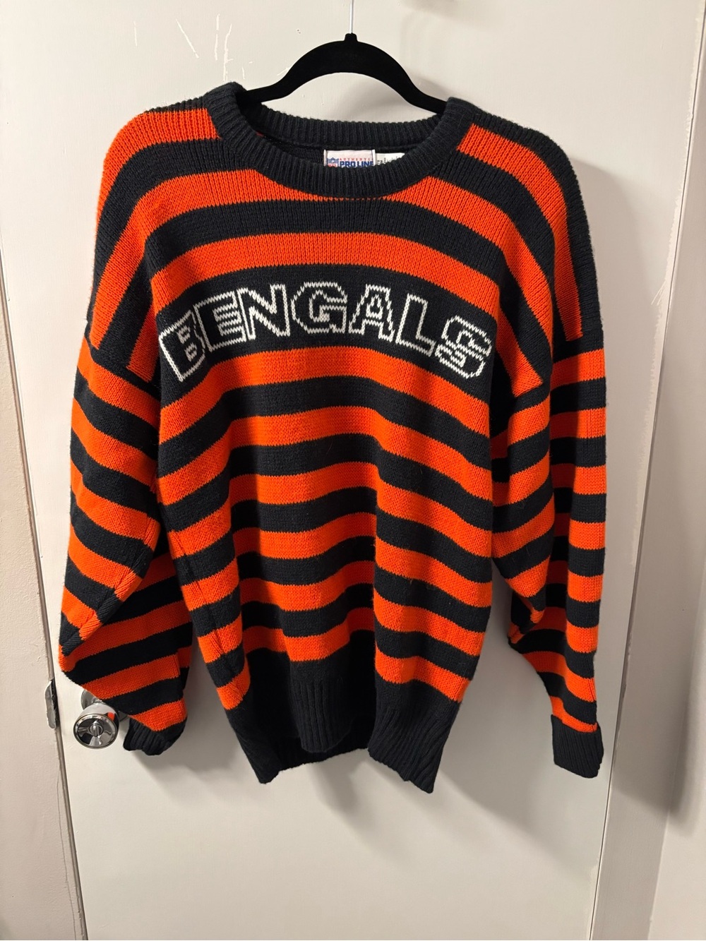 Vintage Bengals Striped Crewneck Sweater - Orange & Black size Medium